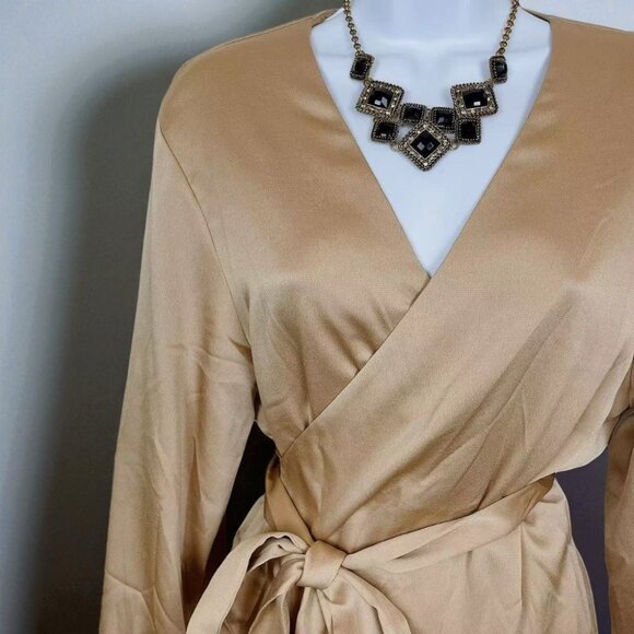 NWT BELLEVUE THE LABEL LUELLA LS DRESS - Picture 3 of 5